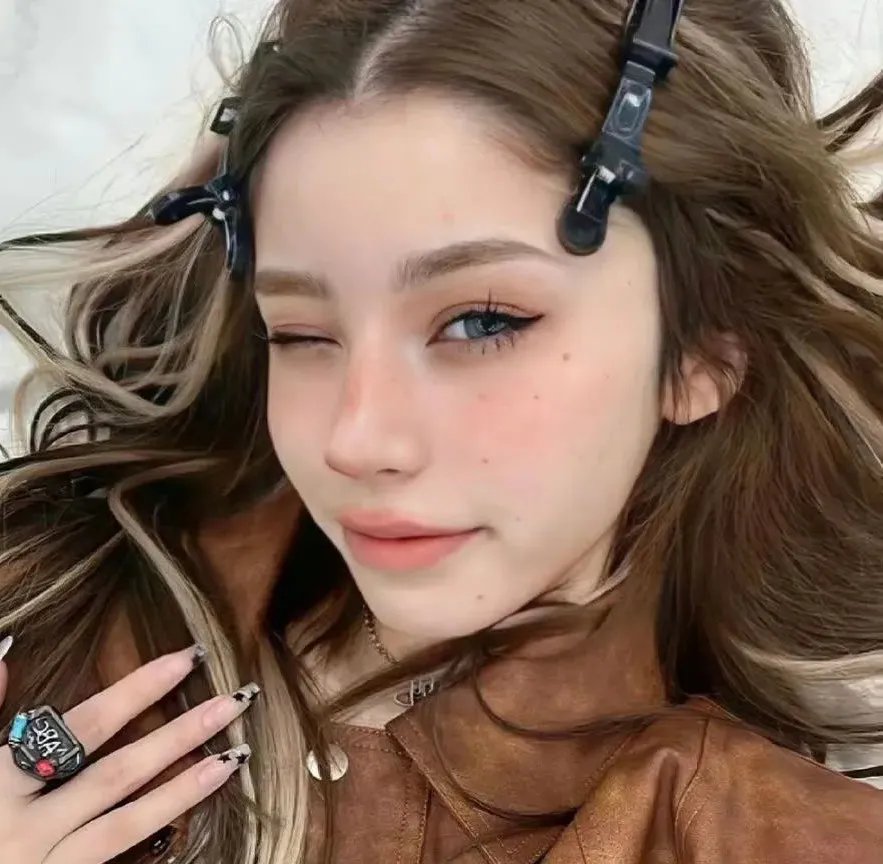 爱幽的密室